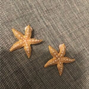 Vintage Gold and Cream Starfish Clip-on Earrings .